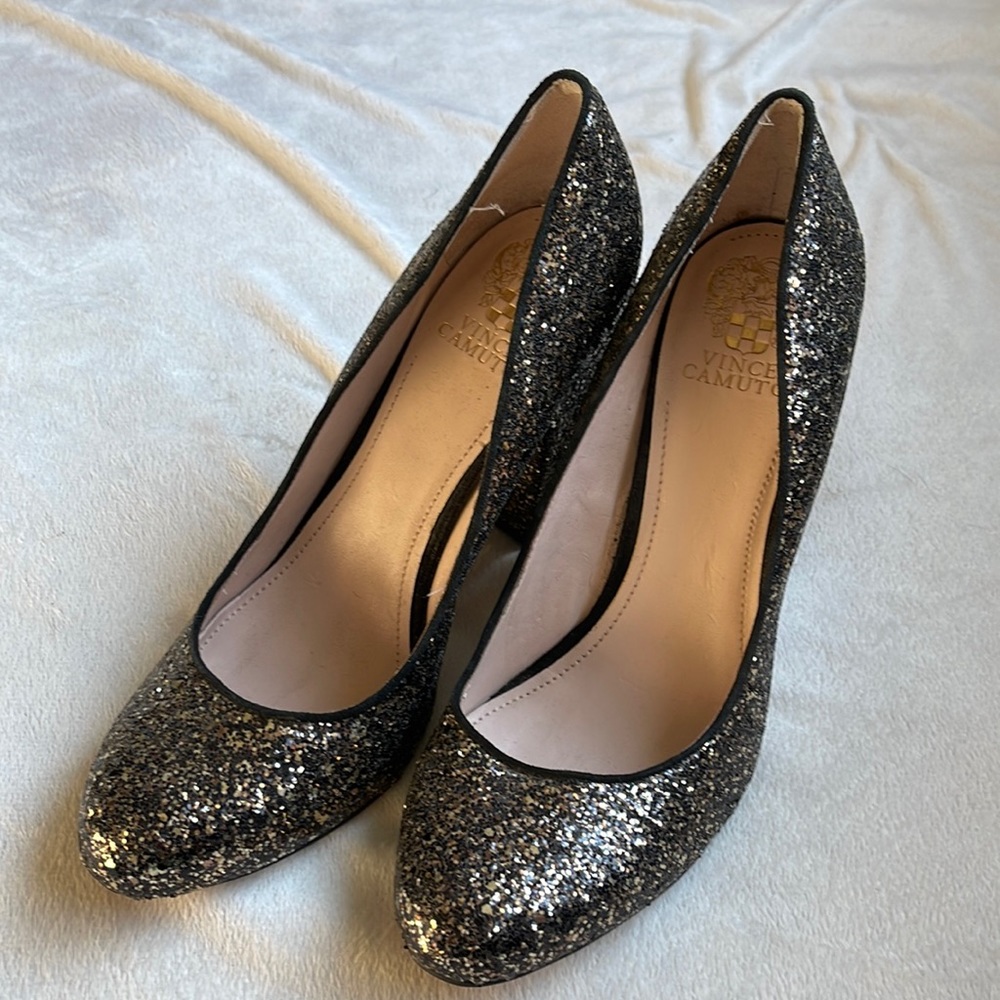 Vince Camuto Block Heel Pump